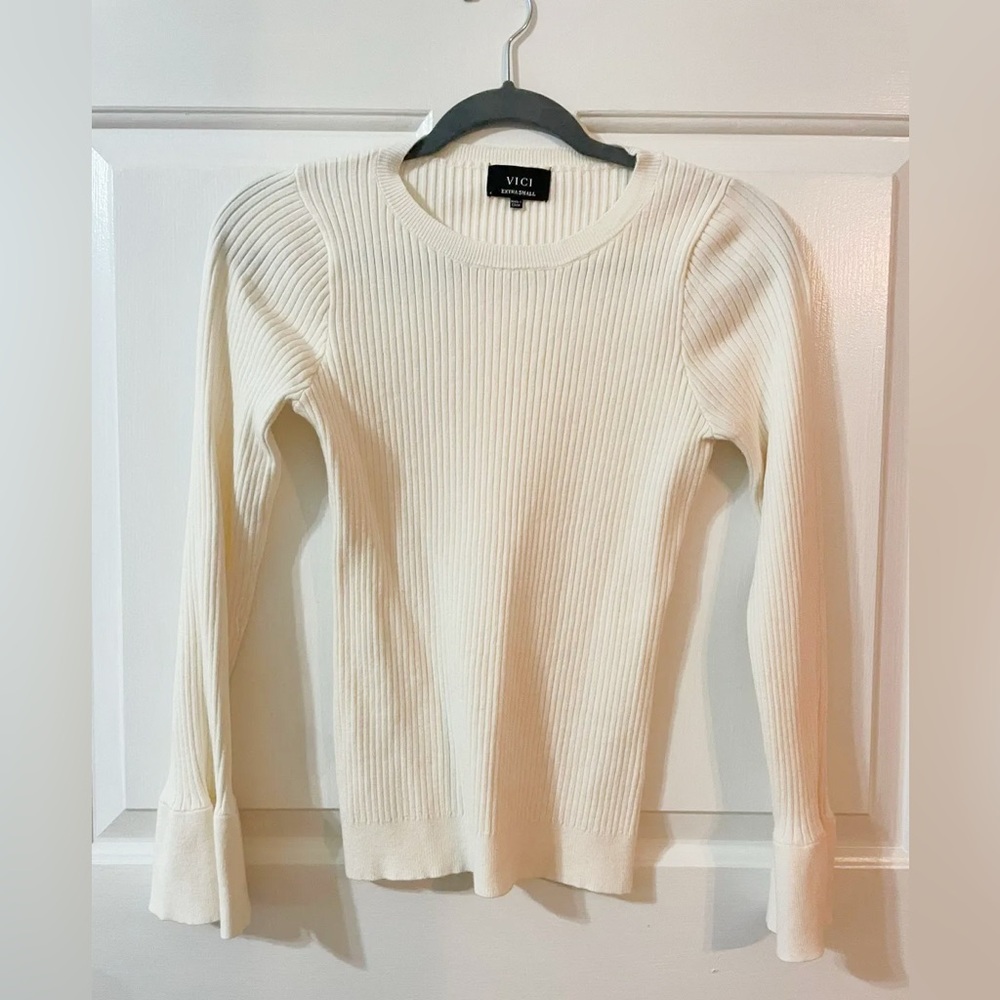 Vici sweater